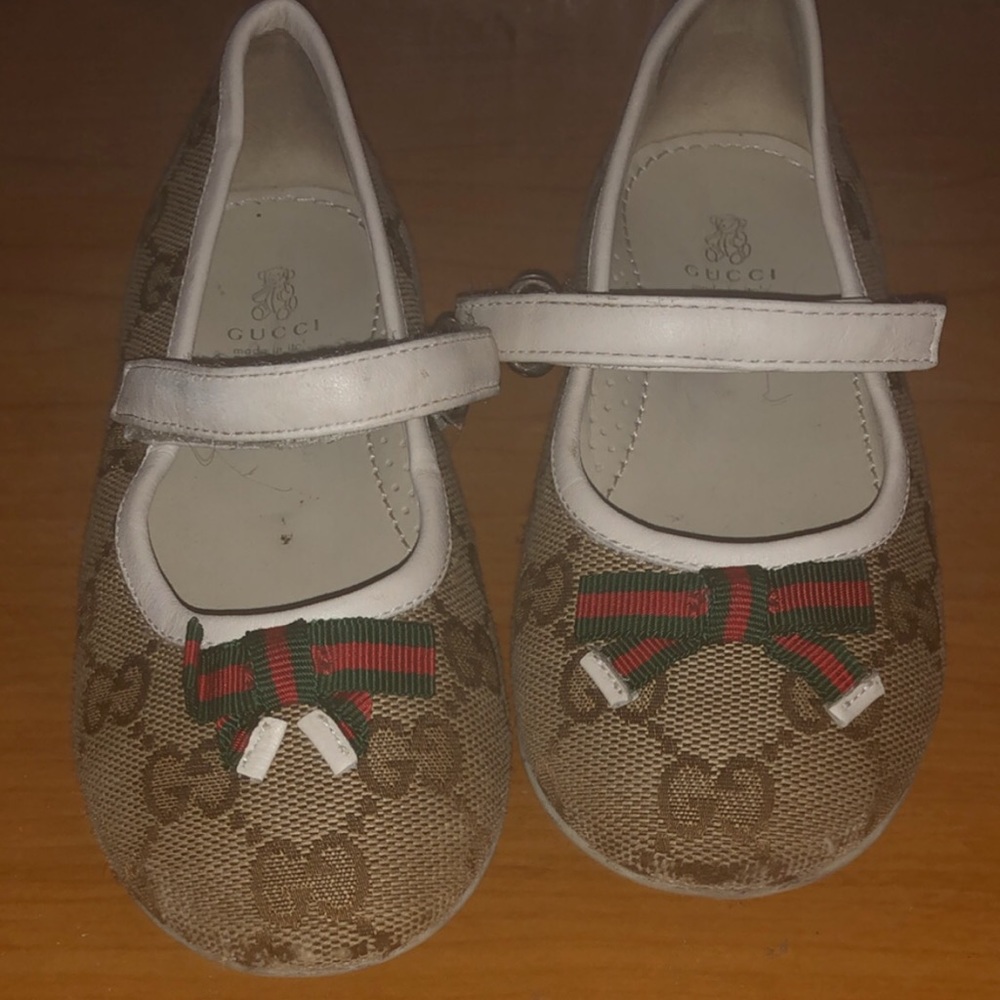 Gucci Baby Girl Maryjane shoes sizes 9/9.5